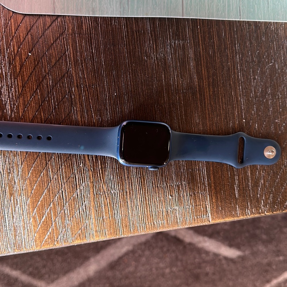 Watch was worn once never wear it